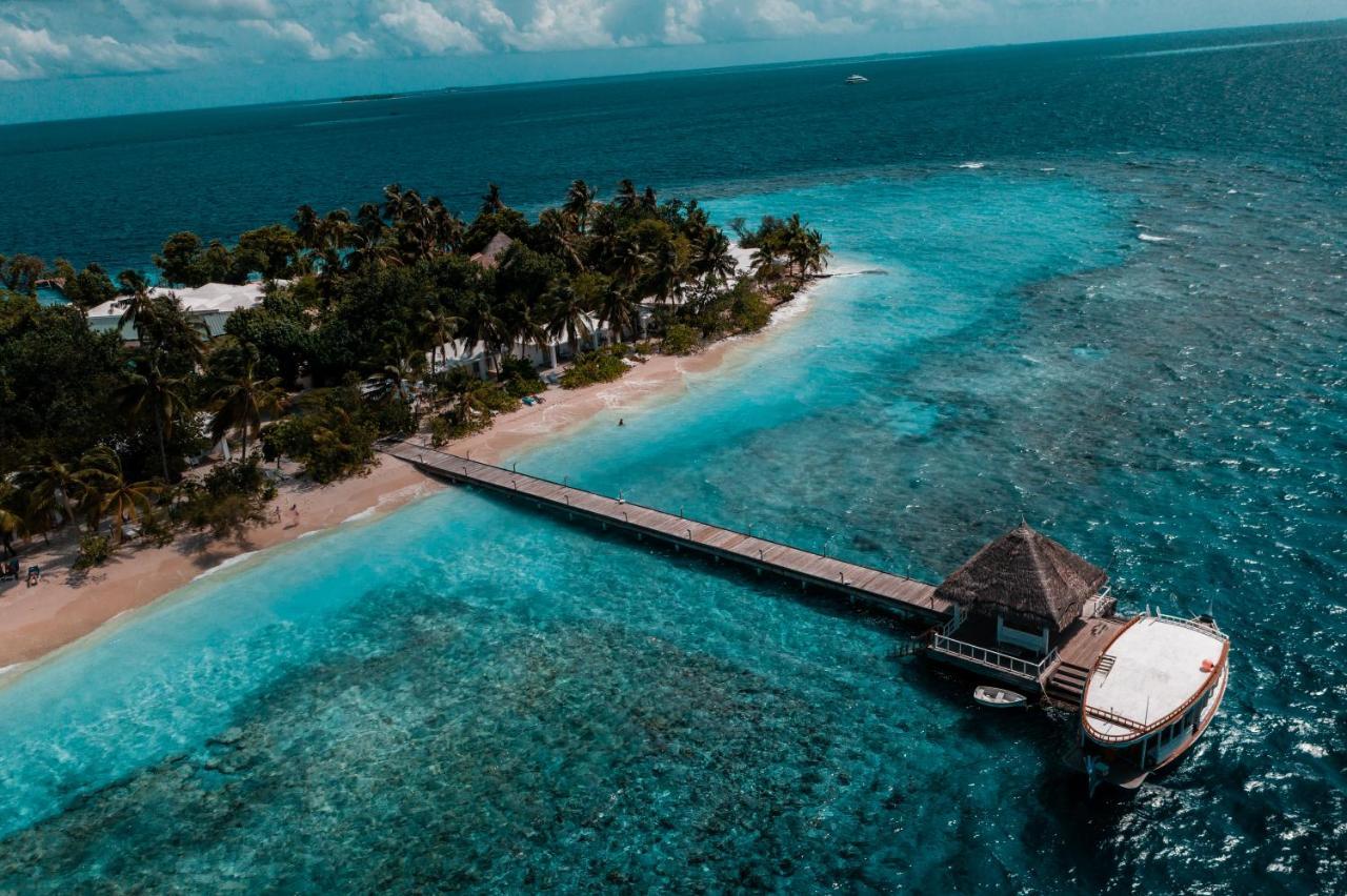 Resort Sandies Bathala Bathala Island