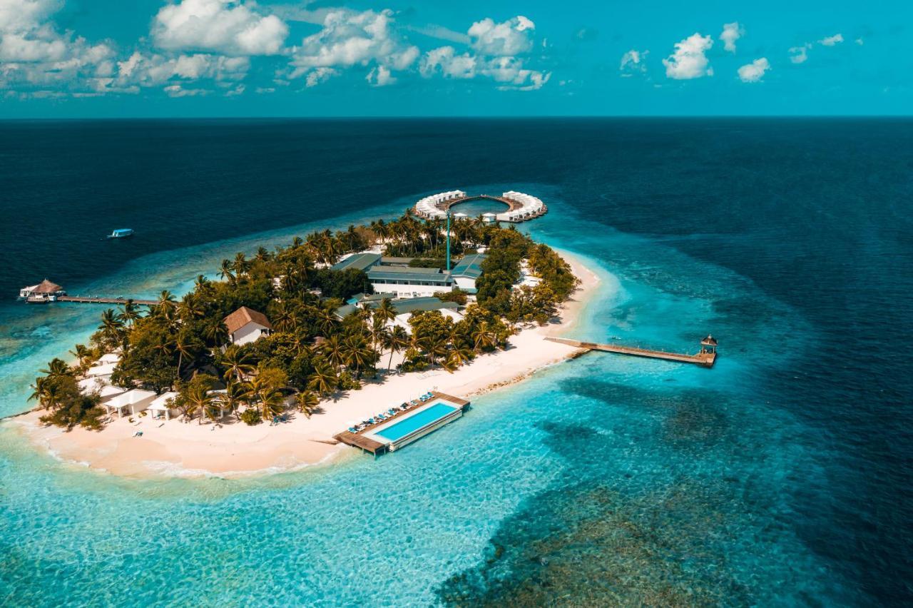 Sandies Bathala Resort 4*