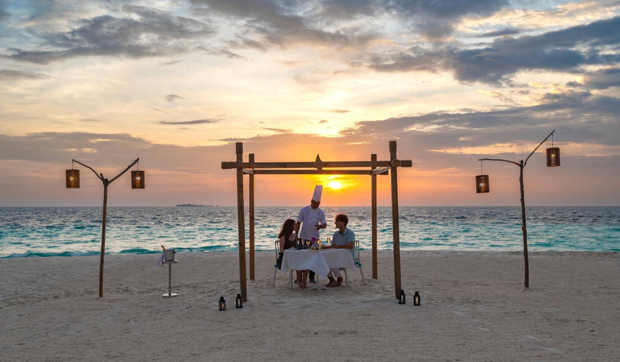 Sandies Bathala 4* Bathala Island