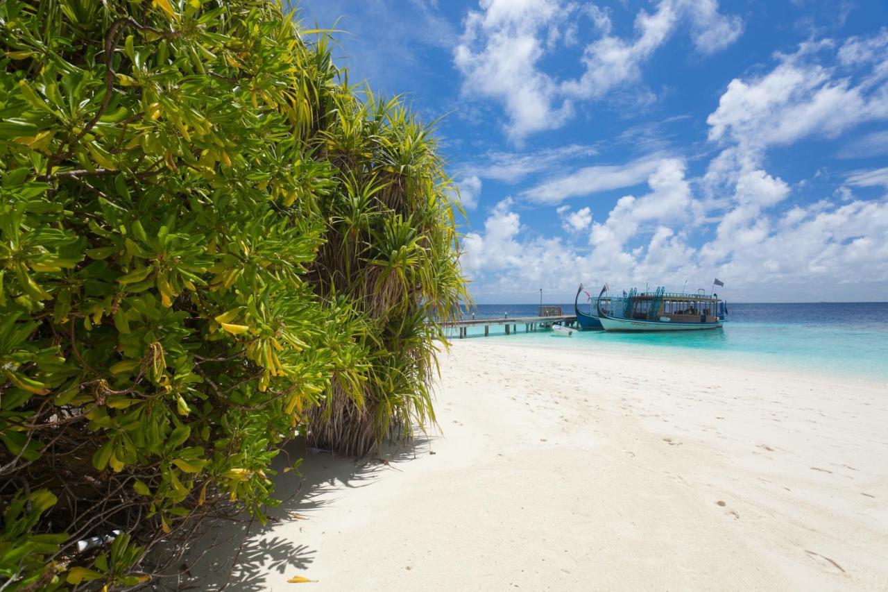 Resort Sandies Bathala Bathala Island