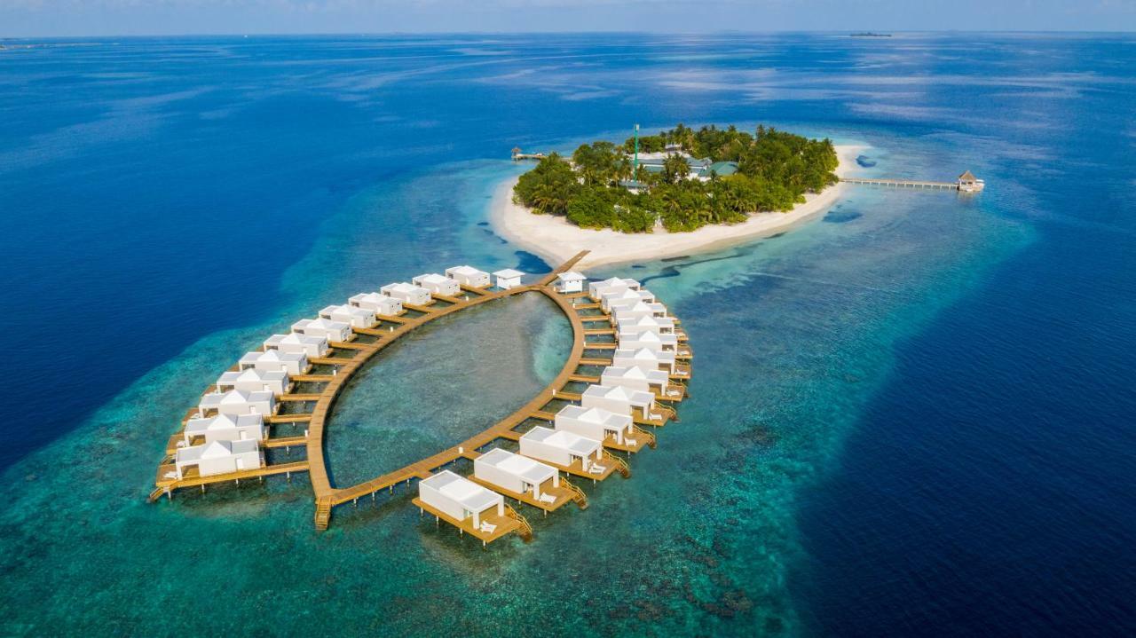 Sandies Bathala Bathala Island