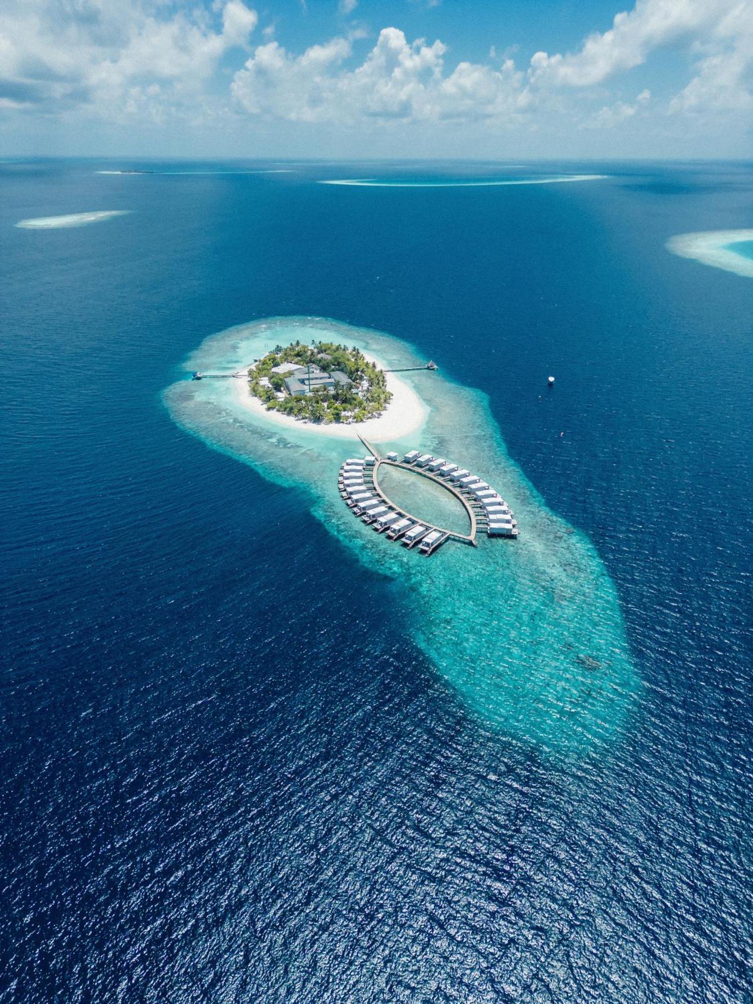 Курортный комплекс Sandies Bathala Bathala Island